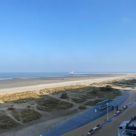 With Stunning Views, Cleaning Included Lägenhet Nieuwpoort